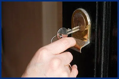 Advantage Locksmith Store Melbourne, FL 321-270-0066 - 7-door-unlock